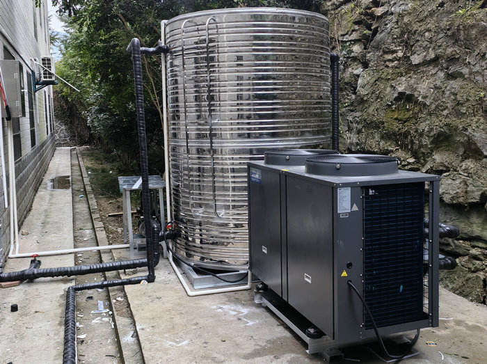 湖北黃岡一中學熱水項目